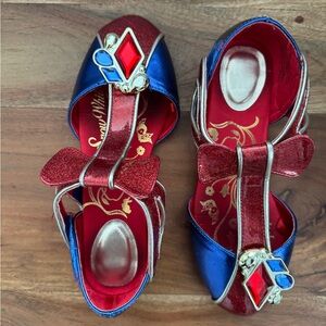 Disney Collection Snow White Character Shoes - Girls Size: 2/3 Princess Shoes